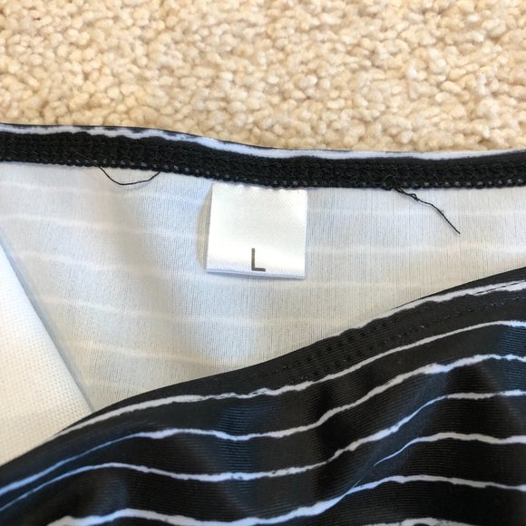 NEVER WORN BLACK WITH WHITE STRIPES TIE SIDES BIKINI BOTTOMS SIZE LARGE - Picture 7 of 9